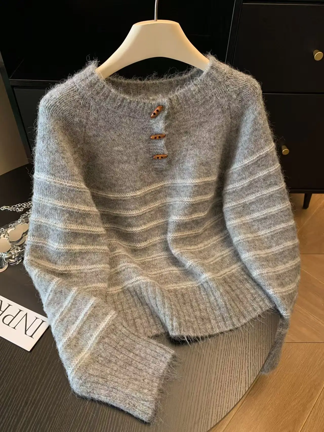 Suéter Feminino de Lã e Caxemi - Embroidery Shirt avaliação e preço